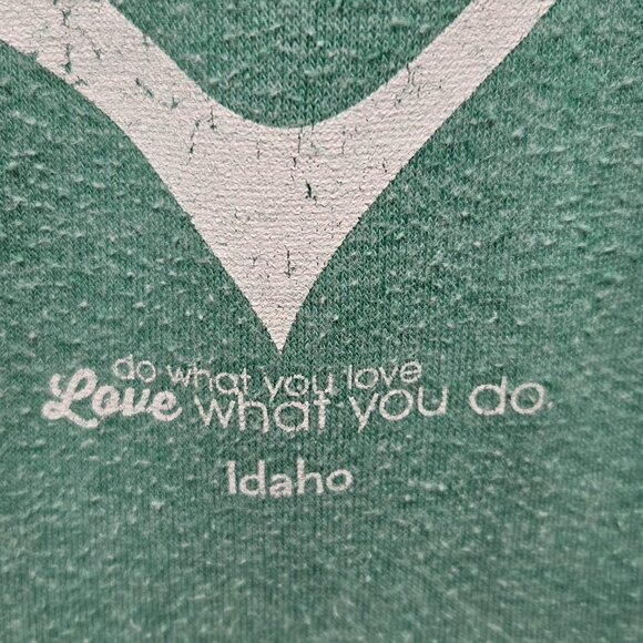 Green Sweatshirt Loved (M) Idaho with Heart - Picture 3 of 5